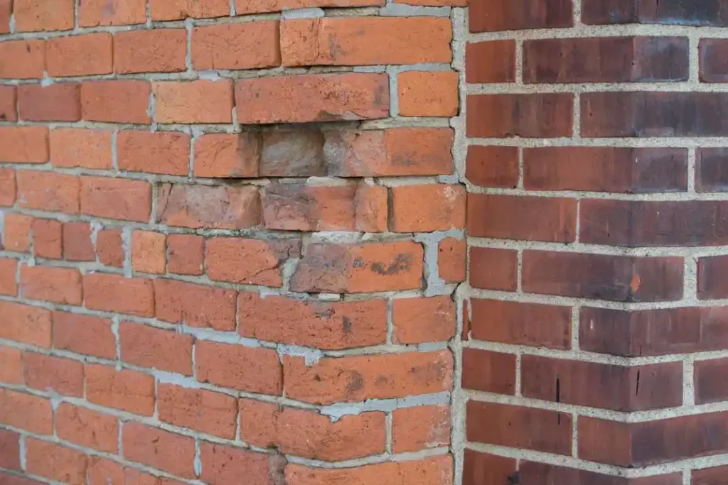 Signs Your Masonry May Need Tuckpointing